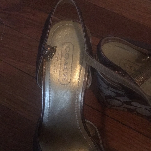 Coach excellent condition wedges - Picture 2 of 3